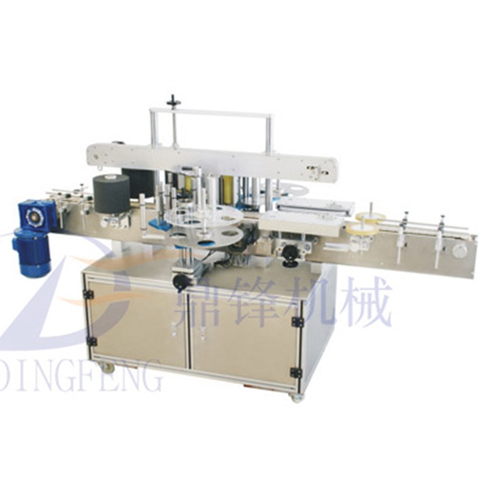 供应全自动双面贴标机 扁瓶贴标机不干胶 洗护用品贴标机