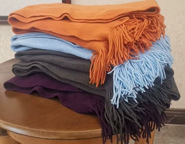 线毯;披肩;针织毯