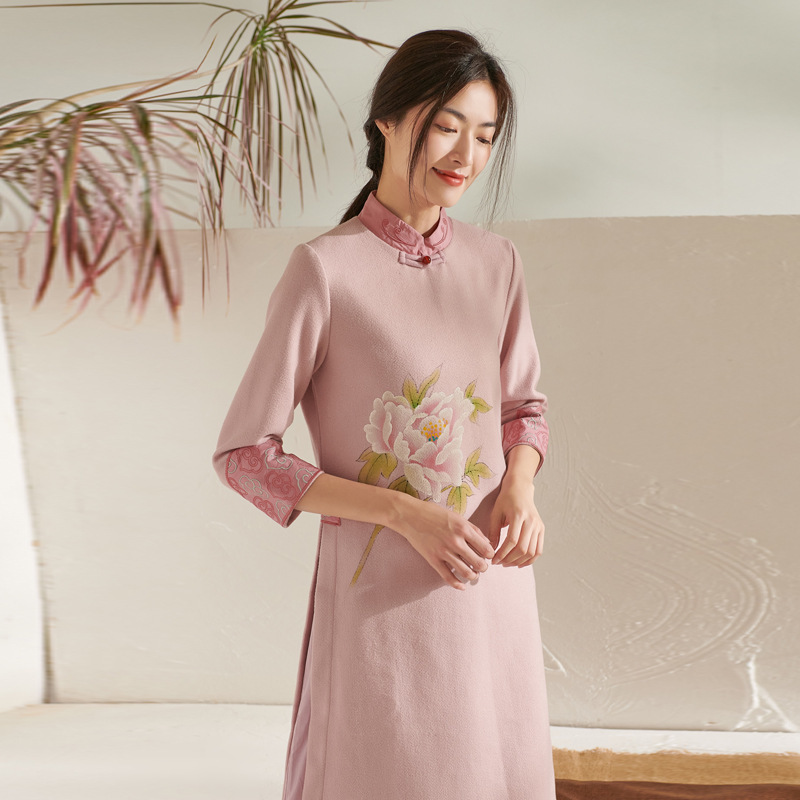 Qing Shu Zhai Autumn and Winter Chinese Style Dress Women's Republic of China Zen Style Women's Clothing Tea Clothing Autumn and Winter Elegant Wool Hand-painted Long Dress Women Qing Shu Zhai Autumn and Winter Chinese Style Dress Women's Republic of China Zen Style Women's Clothing Tea Clothing Autumn and Winter Elegant Wool Hand-painted Long Dress Women
