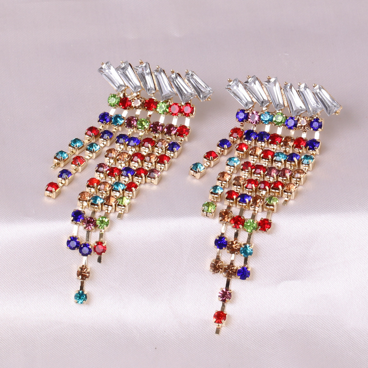 Hot Selling Fashion All-match Diamond-studded Tassel Earrings Wholesale display picture 5