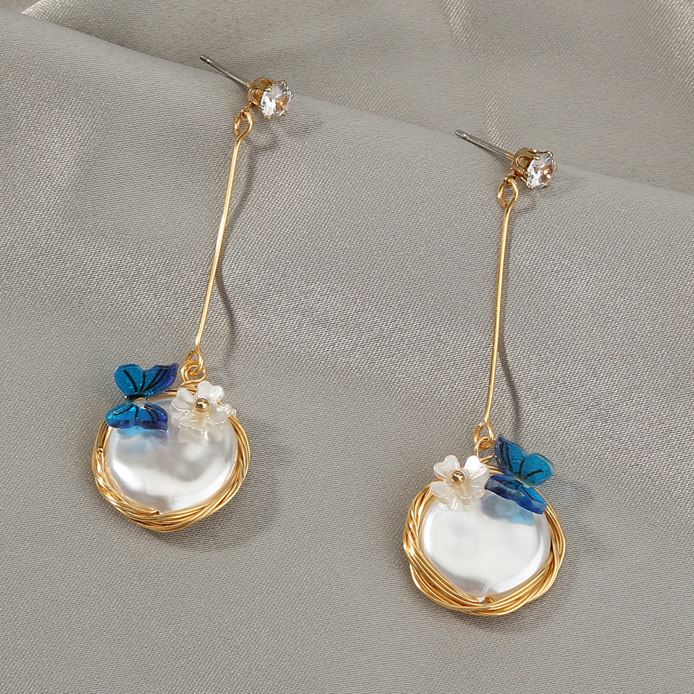 Simple Tassel Pearl Butterfly Flower Ladies Metal Earrings display picture 2