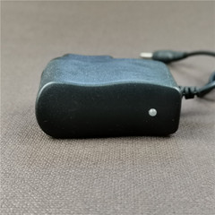 4.2V500mA鋰電池手電筒頭燈充電器 變色轉燈DC3.5 DC5.5帶線直充