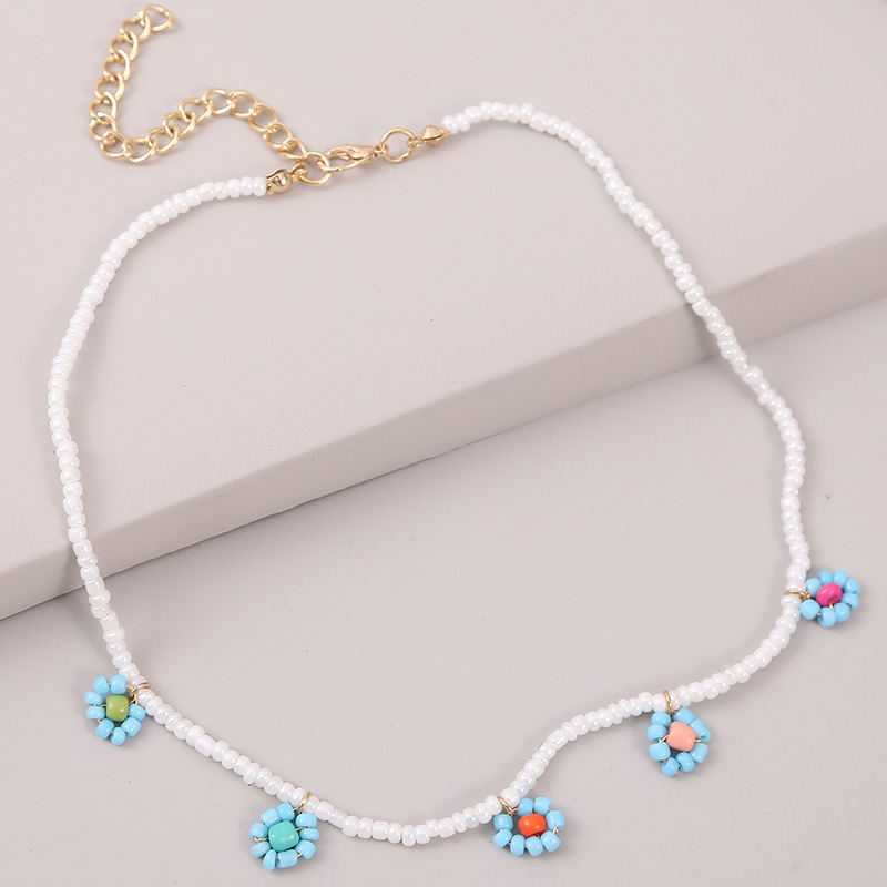 Fashion Long Hand-woven Rice Bead Flower Necklace display picture 4