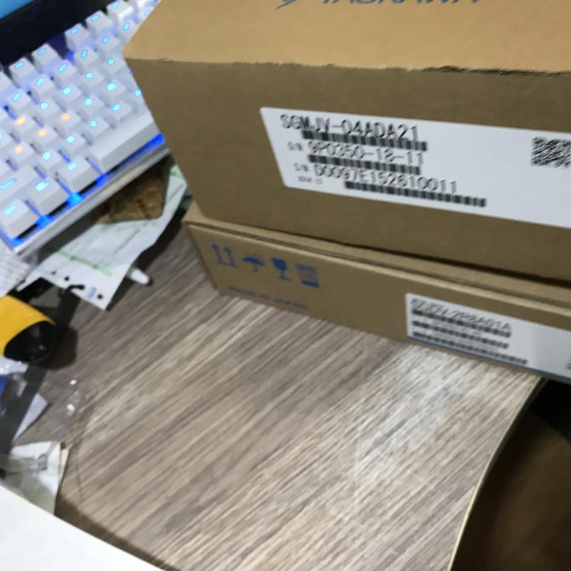 全新YASKAWA SGMAH-08AAA61D-OY 750w，质保1年.