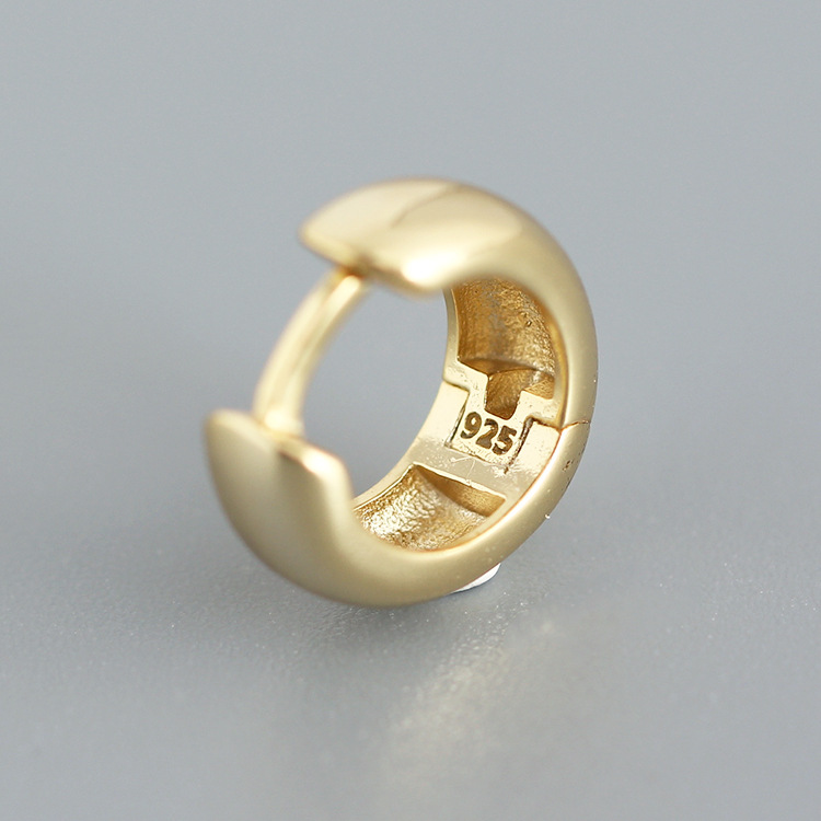 6g Weight 0.03µm Gold Plating Thickness Electroplating Gold Plating Process 925 Sterling Silver Ear Needle Material 18K Real Gold Plated, Platinum Plated Plating Material Zircon Inlay Material Earrings Classification 1 Pair Quantity Street Occasion 925 Sterling Silver Material Round Pattern Women'S Gender Fashion Style Polishing, Metal Craft 1 Pair 925 Sterling Silver Round Earrings 4