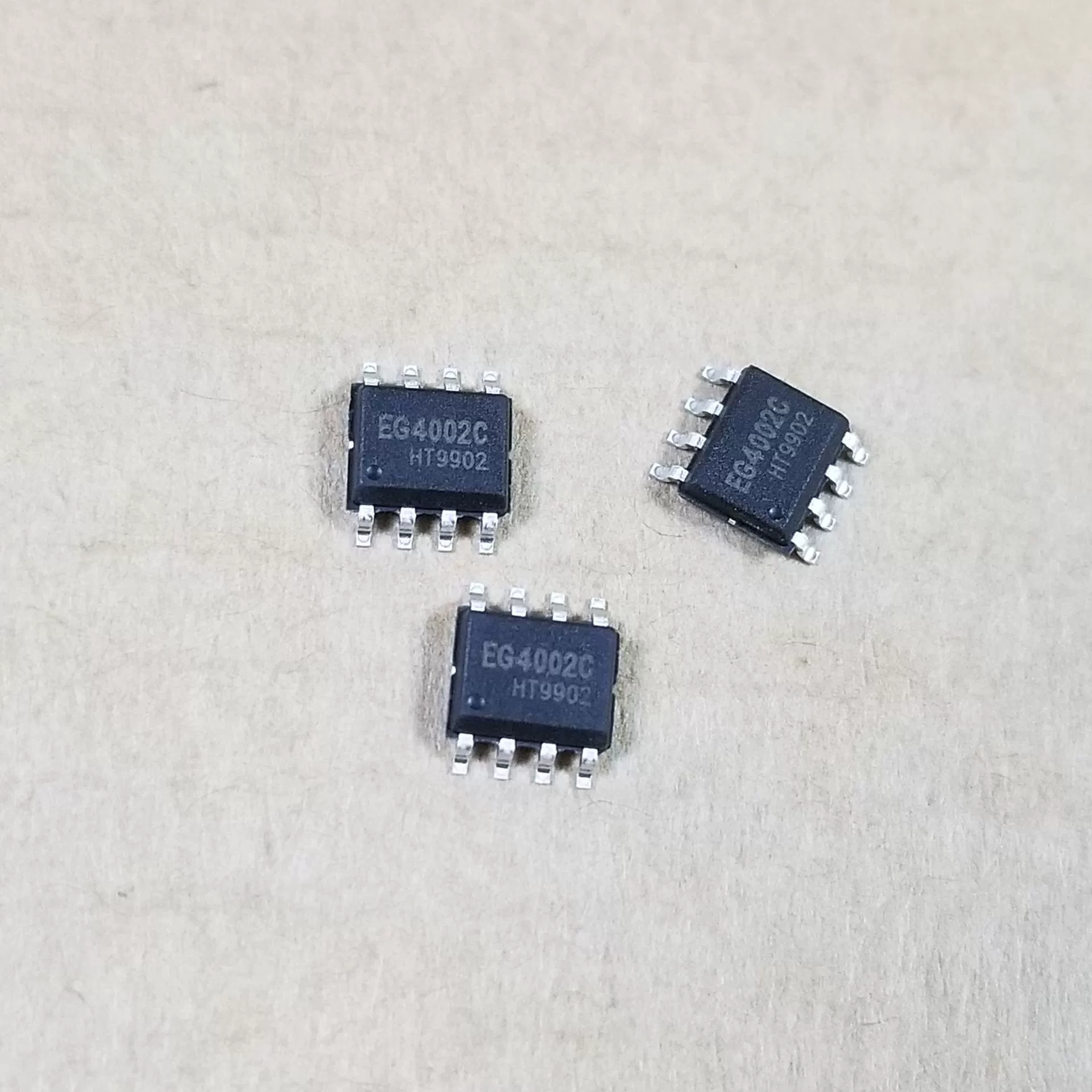 Пироэлектрический инфракрасный IC EG4002C SOP8 инфракрасный индукционный чип специальный чип для индукции человеческого тела