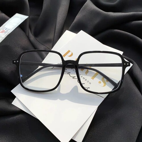 Radiation-proof glasses for female ins students Korean version black transparent non-prescription round face trendy internet celebrity can be matched with myopic men
