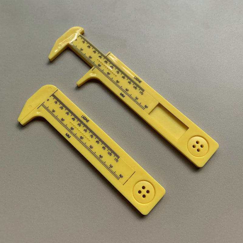 热销款迷你测量纽扣辅料卡尺 便捷小卡尺 辅料小卡尺 纽扣小卡尺