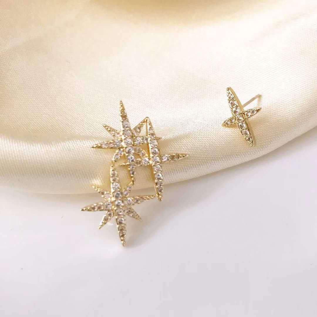Daily Occasion Alloy Material 1 Pair Elegant Square Flower Bow Knot Alloy Inlay Artificial Pearls Rhinestones Women's Earrings