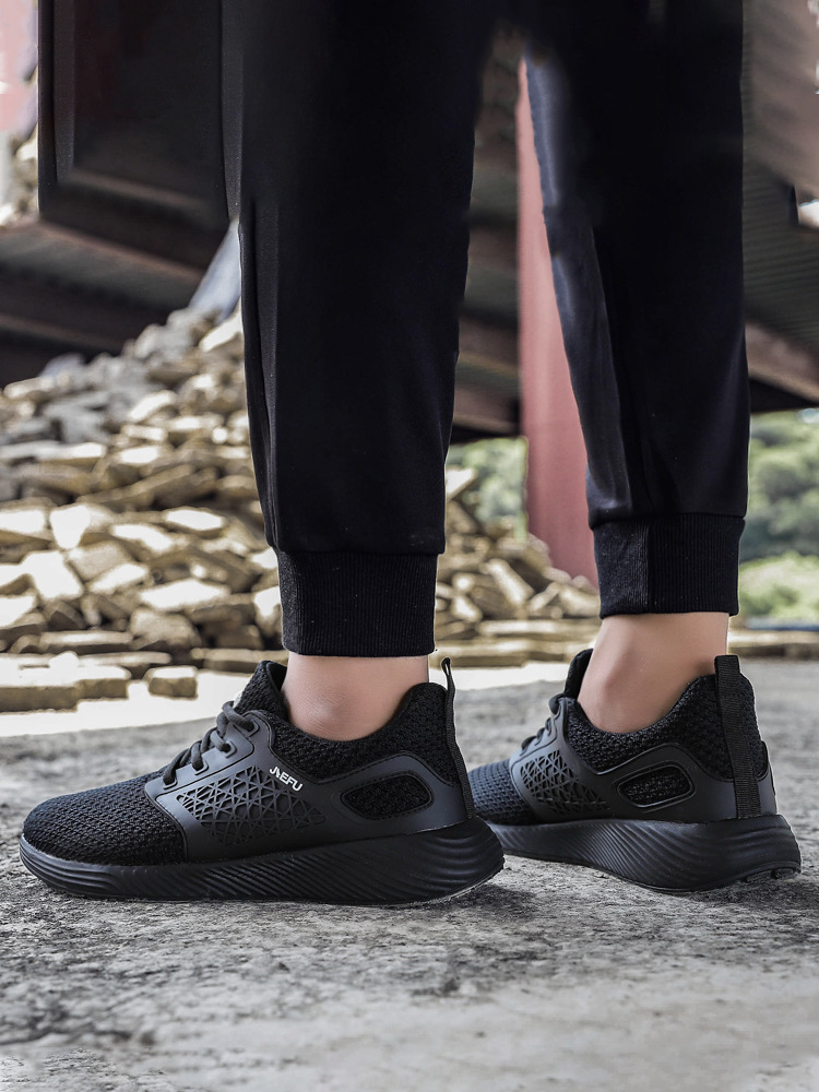 劳保鞋防砸防刺穿男四季款轻便软底透气防臭舒适绝缘女工作鞋