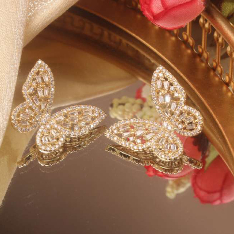 1 Pair Elegant Butterfly Inlay Copper Zircon Ear Studs display picture 4