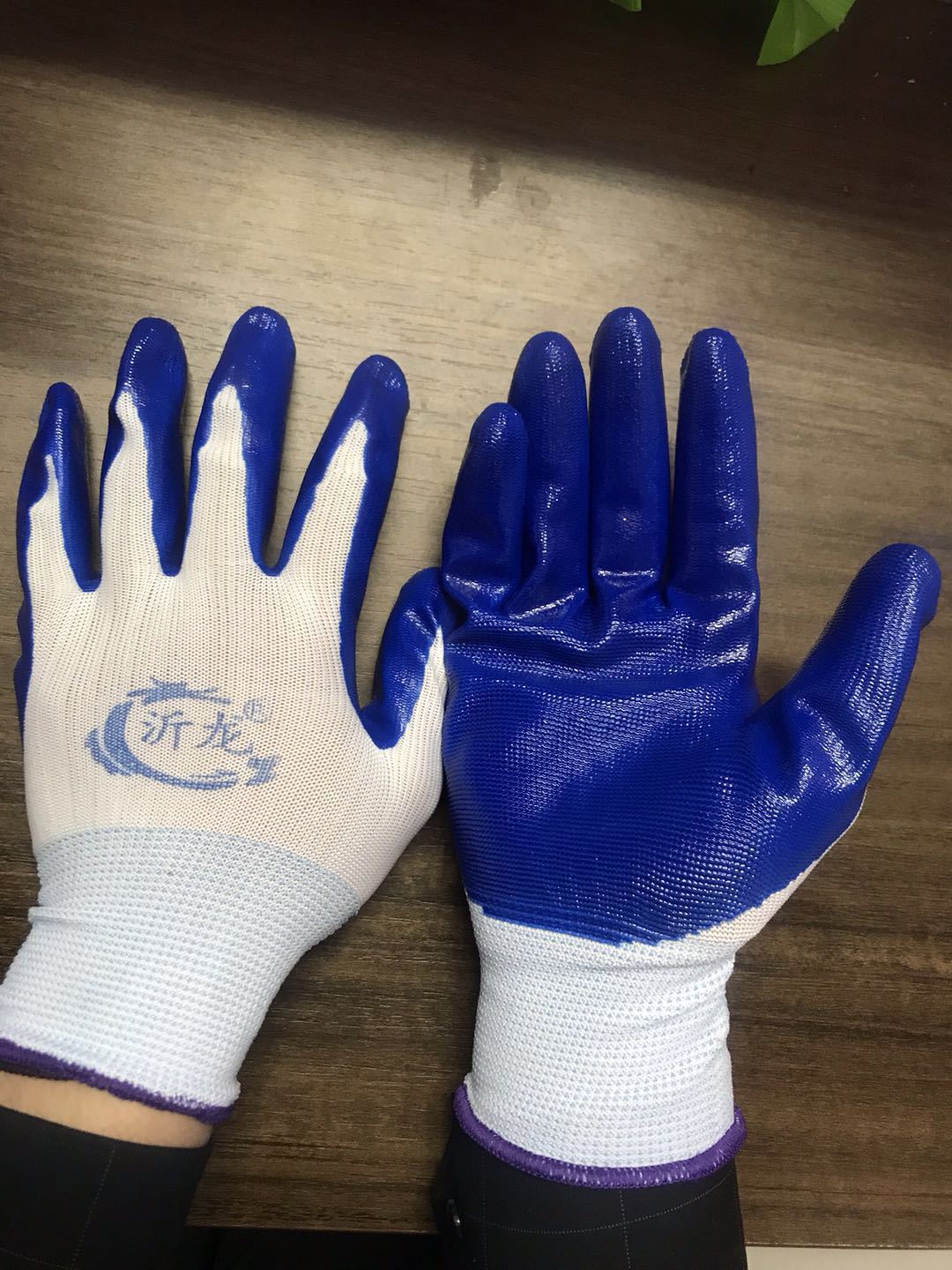 地摊货源工作防滑塑胶劳动劳务橡胶胶皮手套批发工地劳保手套带胶