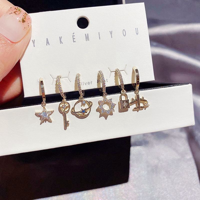 Korean Simple Zircon Micro-inlaid Mans Star Key Planet Earrings 6-piece Set display picture 1