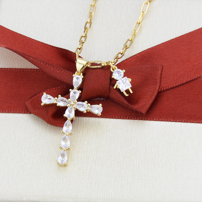 New Diamond Cross Necklace display picture 2