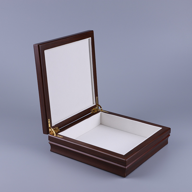 Original manufacturer of wooden, simple and exquisite cosmetic boxes, jewelry boxes and jewelry accessory boxes, wholesale and direct sales in stock detail image 2