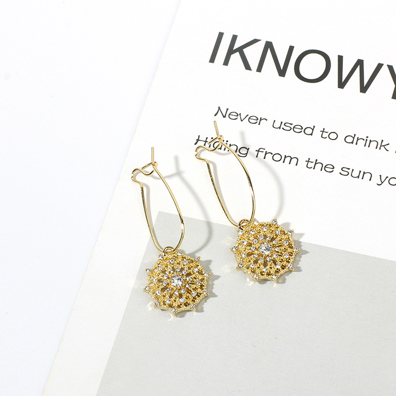 4g Weight Earrings Classification Housewarming, Anniversary, Business, Wedding, Travel, Birthday, Festival Occasion Alloy Material Geometric Pattern Women'S Gender Cartoon Style, Retro, Exaggerated, Novelty, Fashion, Ethnic Style, Simple Style, Streetwear Style Gold Color Korea Simple Zircon Retro Fashion Rhinestone Hollow Alloy Earrings Wholesale Nihaojewelry 3