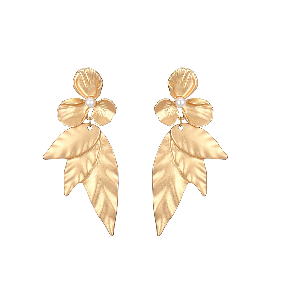 New Earrings S925 Pure Silver Earrings Simple Leaf Earrings Wholesale Nihaojewelry display picture 9