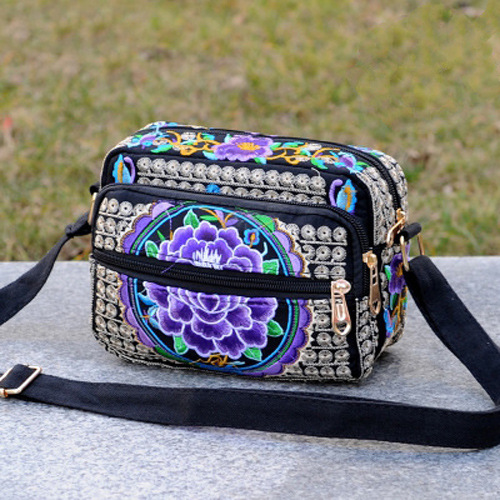 Directo de fábrica Nueva Yunnan estilo étnico bordado bolsa de mensajero de las mujeres bolsa pequeña bolsa ligera simple retro bolsa casual