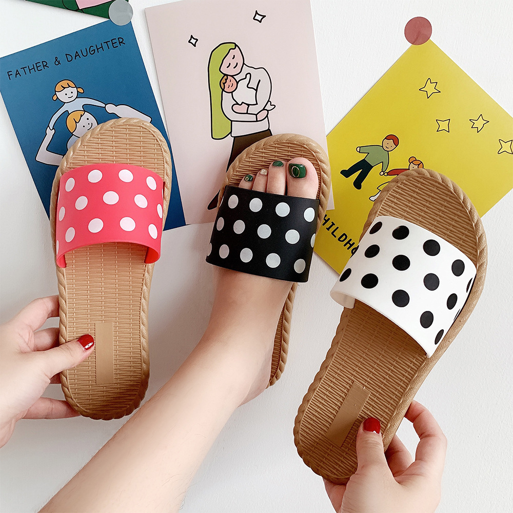 2020新款凉拖鞋女士夏季平底网红圆点外穿一字拖chic沙滩鞋女鞋潮