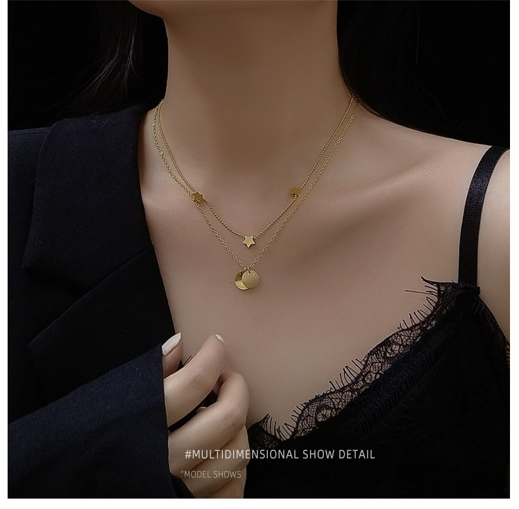 Frosted Round Five-pointed Star Double Clavicle Necklace Titanium Steel Plated 18k Real Gold Wholesale Nihaojewelry display picture 9