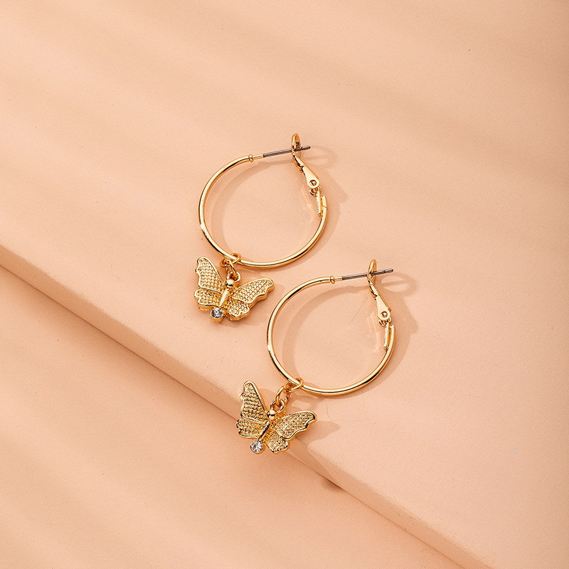 Papillon Nouvelle Corée Boucles D&#39;oreilles Cercle En Gros Nihaojewelry display picture 1