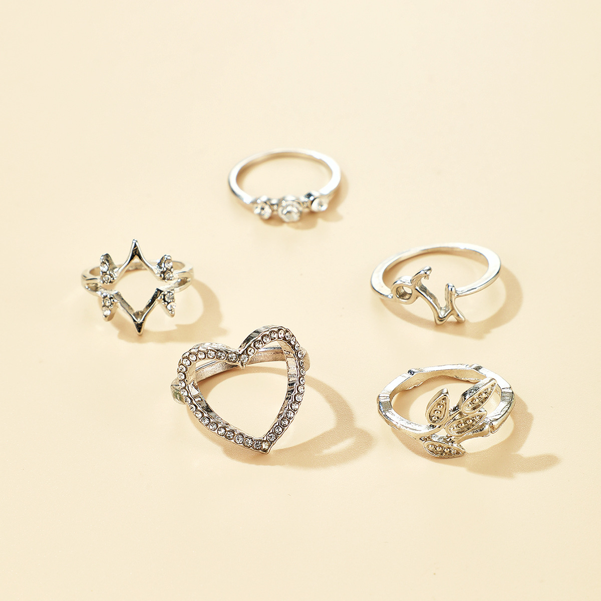 Creative Simple Retro Alloy Star Diamond Leaf Ring 5-piece Set display picture 2