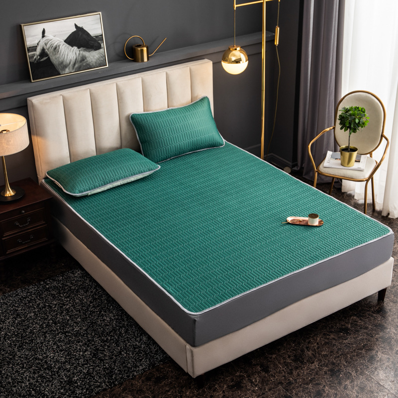 summer latex summer sleeping mat Three-piece Suite washing fold Double air conditioner Soft seats or berths summer summer sleeping mat latex