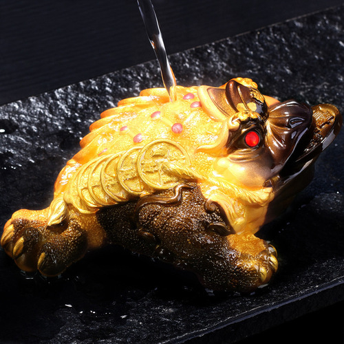 Factory direct sale color-changing tea pet toad Pixiu three-legged golden toad lucky tea pet ornaments can raise creative small ornaments