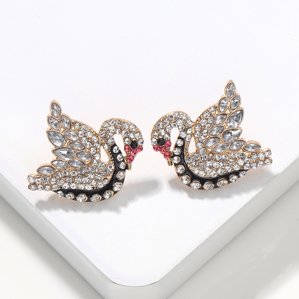 Europäische Und Amerikanische Super-flash-persönlichkeit Kreative Luxus-vogel Ohrringe Mode Retro Übertrieben Temperament All-match-diamant-ohrringe display picture 8
