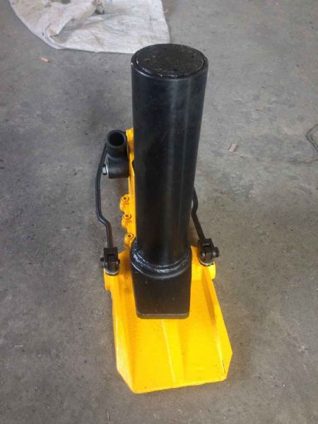 铁路设备GQD（X）A轨枕板下垫双速液压起道器 高行程起道机