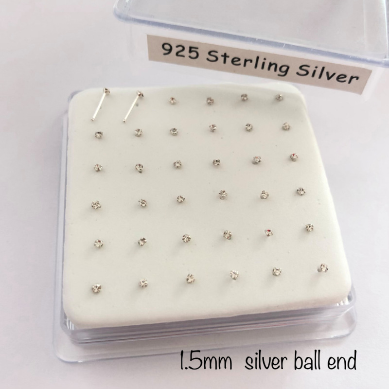 1.5 mm clear crystal nose stud