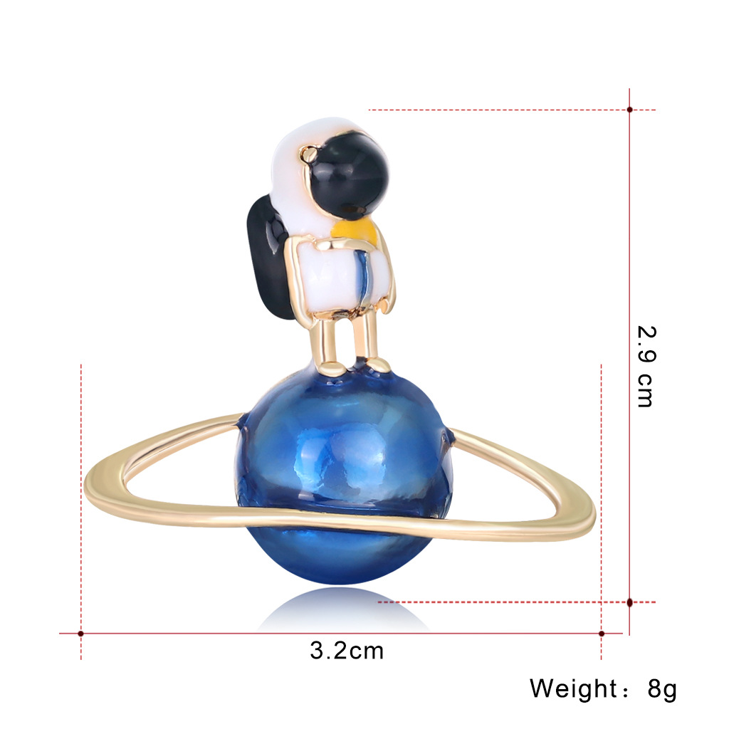 Blue Planet Astronaut Fashion Brooch display picture 1