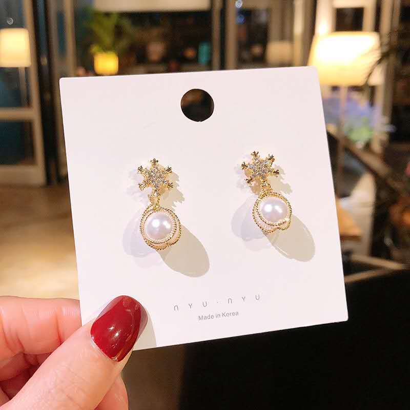 Square, Flower, Bow Knot Pattern Women'S Gender 1 Pair Elegant Square Flower Bow Knot Alloy Inlay Artificial Pearls Rhinestones Women's Earrings