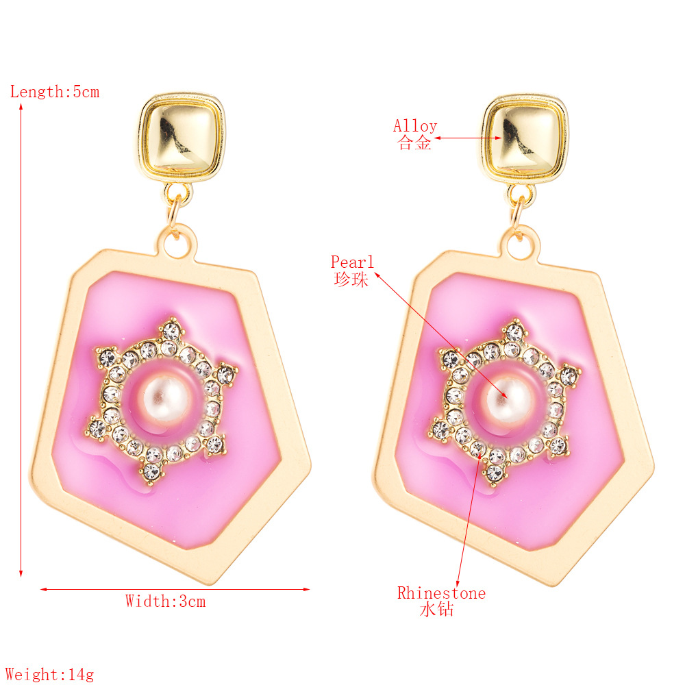 New Fashion Geometric Diamond-set Pearl Earrings Retro Alloy Dripping Earrings display picture 1