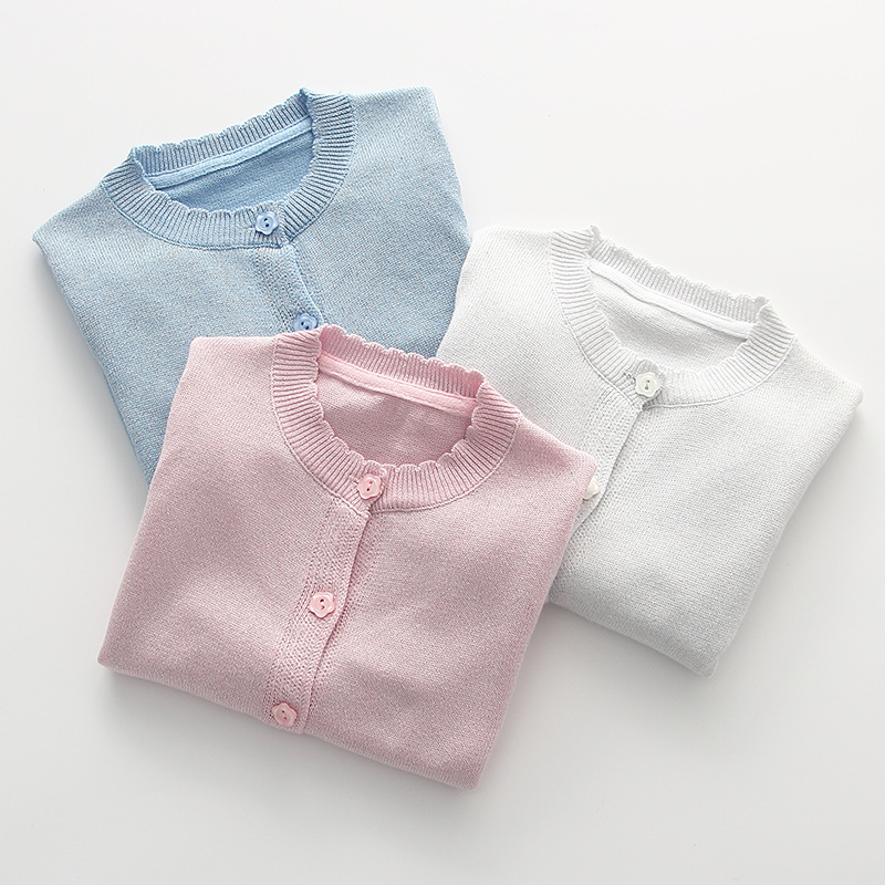 Verano nuevo estilo coreano de los niños oro y plata línea color sólido fino protector solar aire acondicionado camisa niñas punto cardigan al por mayor