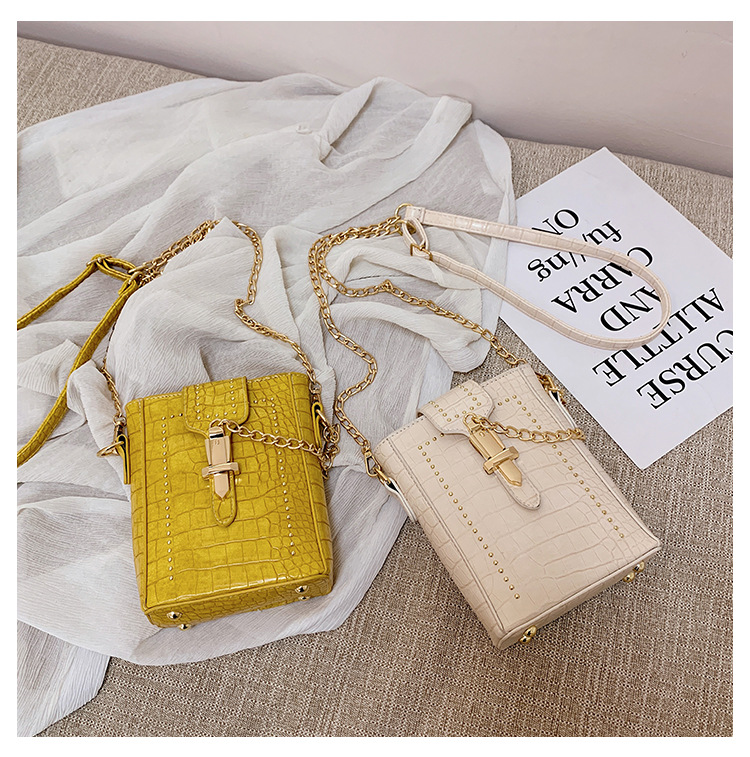 New Trendy Wild One-shoulder Messenger Chain Crocodile Pattern Mobile Phone Bag display picture 15