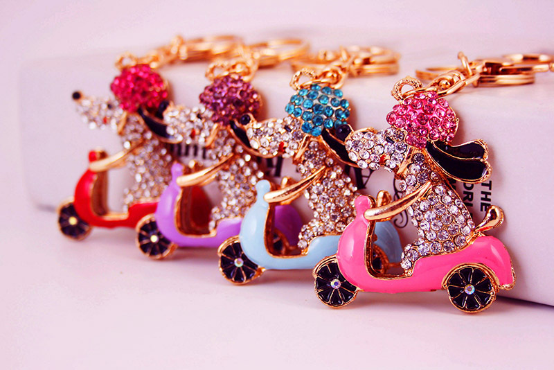 46g Weight Alloy, Metal Material Heart Pattern Unisex Gender Pink, Purple, Red, Blue Color Kuxi Ornament Rhinestone Cartoon Cycling Puppy Car Key Ring Women's Bag Accessories Animal Metal Pendant 1