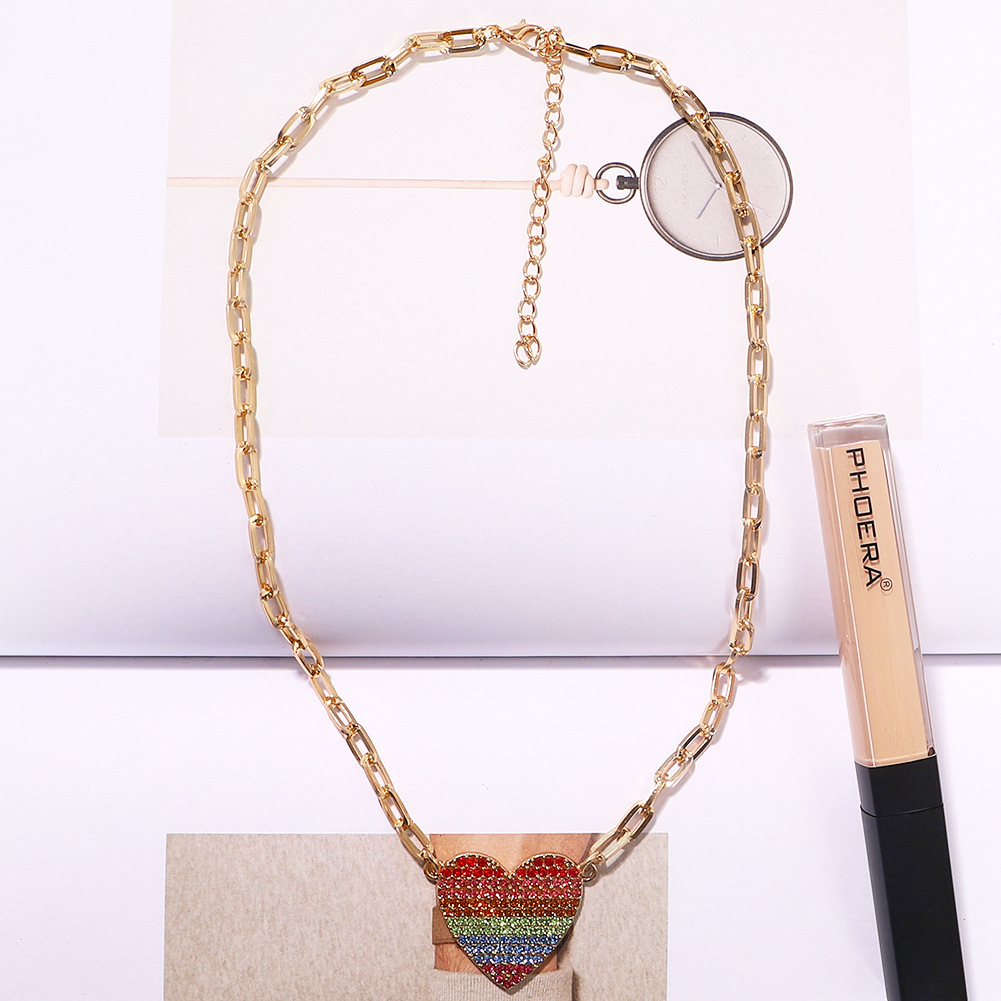 Color Peach Heart Diamond Fashion Wild Trend Alloy Pendant Clavicle Metal Chain For Women display picture 6