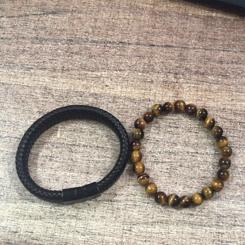 Black Leather Bracelet With Magnetic Clasp And Tiger Eye Beads_voghion.com