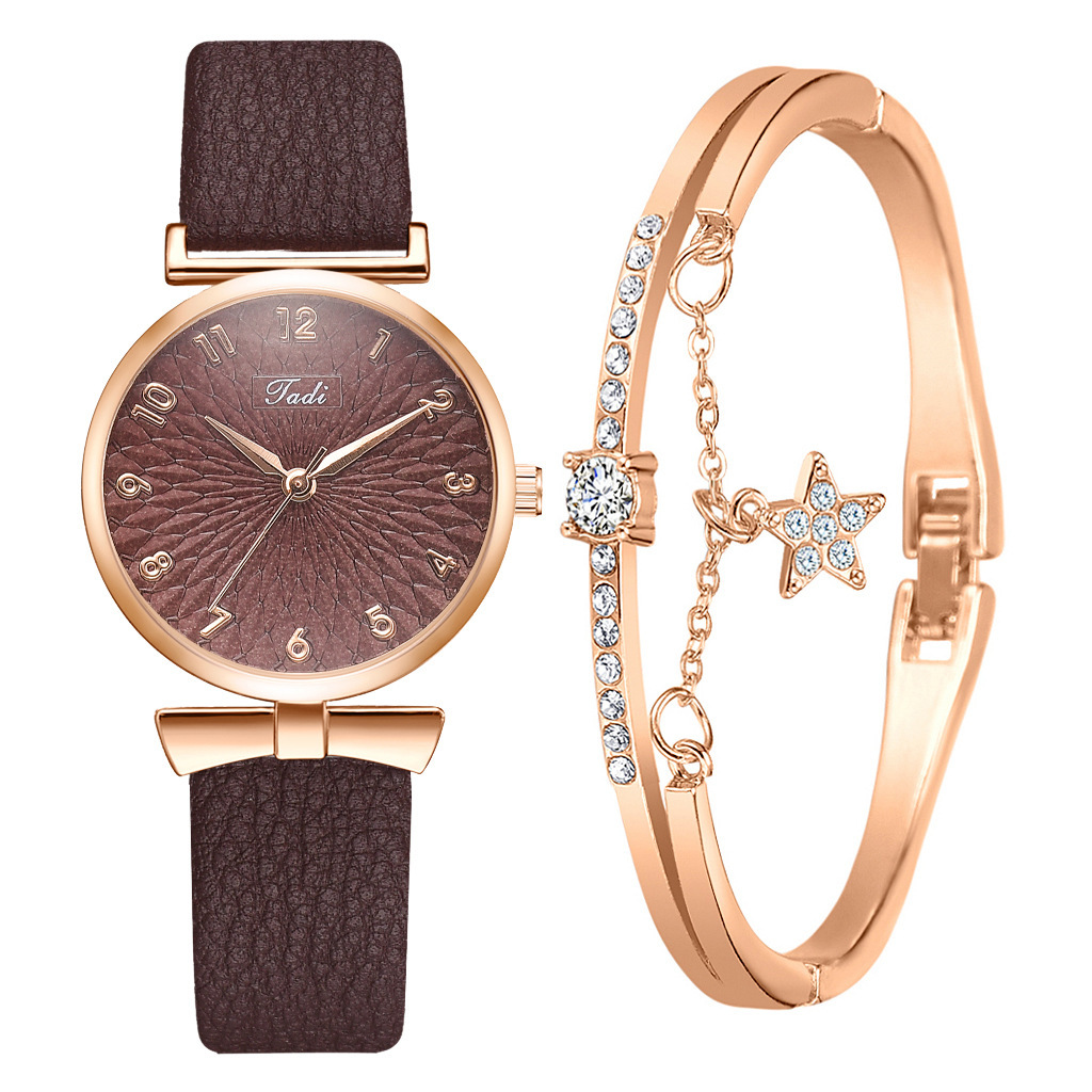 New Style Ladies Watch Belt Quartz Watch Female Watch display picture 5