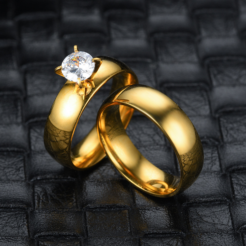 Venta Al Por Mayor De Moda Zircon 18k Oro Titanio Acero Anillo Nihaojewelry display picture 5