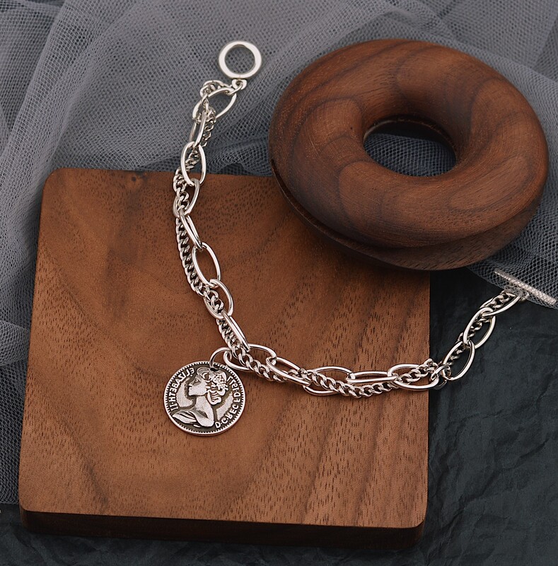 Korean style all-match Thai silver retro custom portrait face pendant coin bracelet heavy industry round brand thick chain fashion