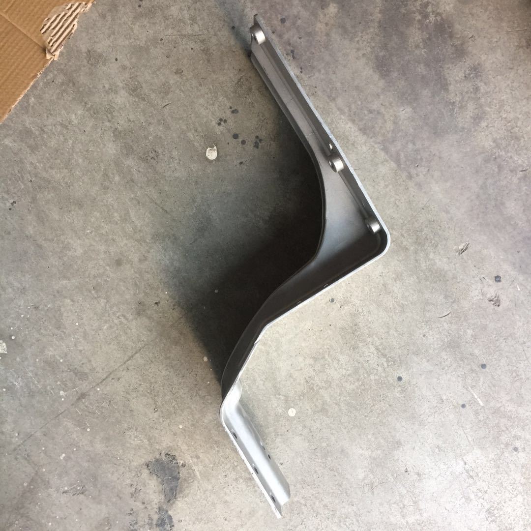 AZ1664232101高地板高位左 右支架总成2