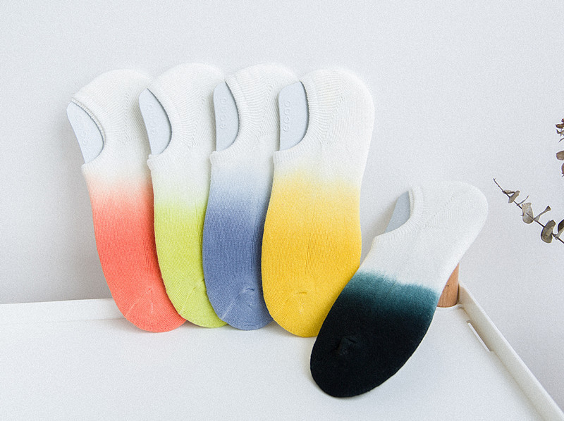 Hanging Dyed Semi-brushed Cotton Gradient Color Socks Boat Socks Wholesale display picture 10