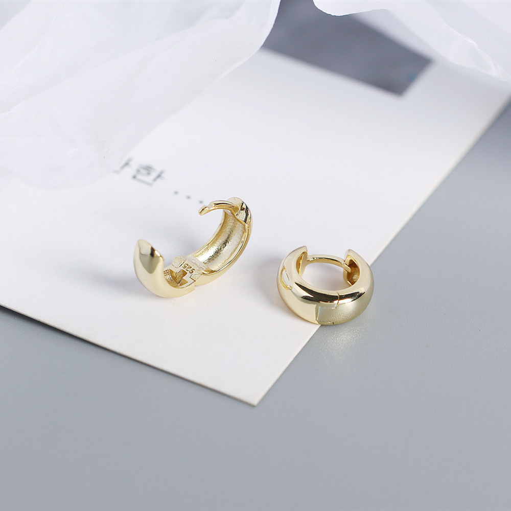 6g Weight 0.03µm Gold Plating Thickness Electroplating Gold Plating Process 925 Sterling Silver Ear Needle Material 18K Real Gold Plated, Platinum Plated Plating Material Zircon Inlay Material Earrings Classification 1 Pair Quantity Street Occasion 925 Sterling Silver Material Round Pattern Women'S Gender Fashion Style Polishing, Metal Craft 1 Pair 925 Sterling Silver Round Earrings 13