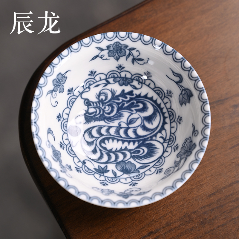 お茶の杯の陶磁器の単一の青花の磁器の杯の小さいサイズだけの工夫の3才のコップの主人の杯の卸売りは送ります。|undefined