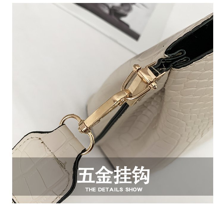 All-match Women's Messenger Bucket Crocodile Pattern One-shoulder Picture Autumn New Messenger Women's Bag display picture 34