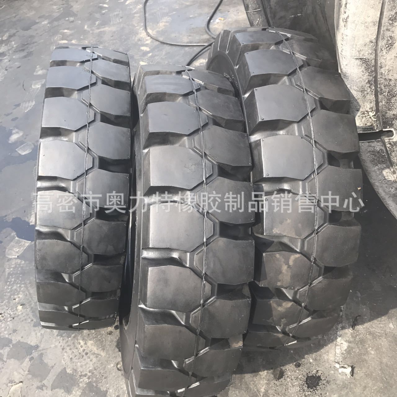 批发叉车轮胎825/800/750-16实心工程轮胎8.26-16充气叉车胎