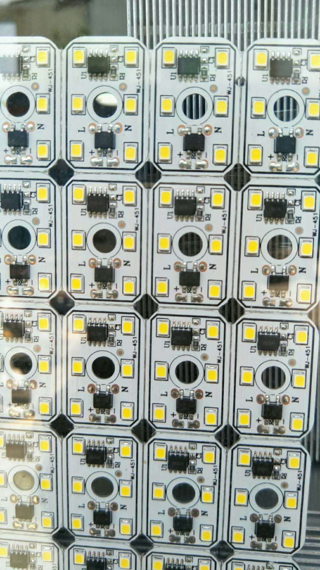 LED高压免驱动光源板单色双色透镜线性恒流220V灯具光源方形圆板-阿里巴巴