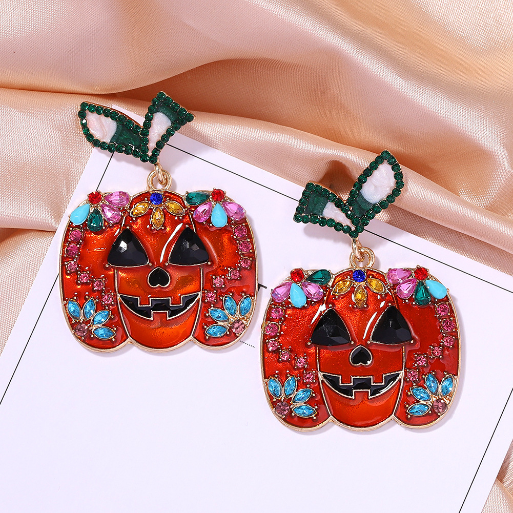 Hot-selling Halloween Pumpkin Pendant Fun Smiley Face Diamond Fashion Stud Boucles D&#39;oreilles display picture 6